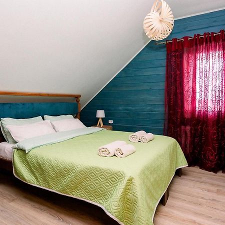 Hotel Kvetky Yablyni Sutoki Exteriér fotografie