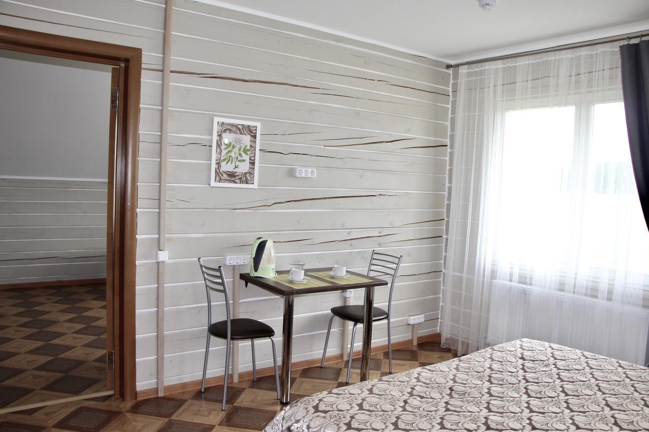 Hotel Kvetky Yablyni Sutoki Exteriér fotografie